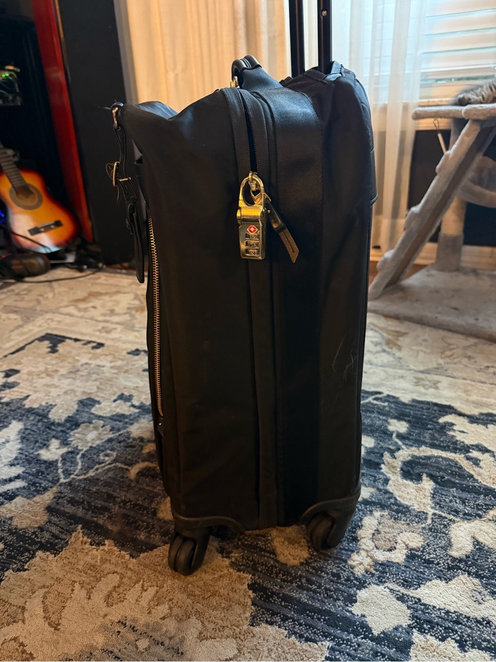 Tumi Black Rolling Travel Carry-On with Front Pocket - Picture 2 of 6